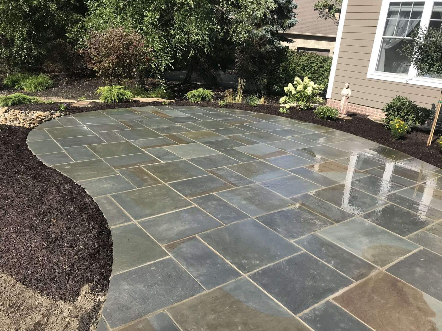 Outdoor Living Spaces 2 Scaled