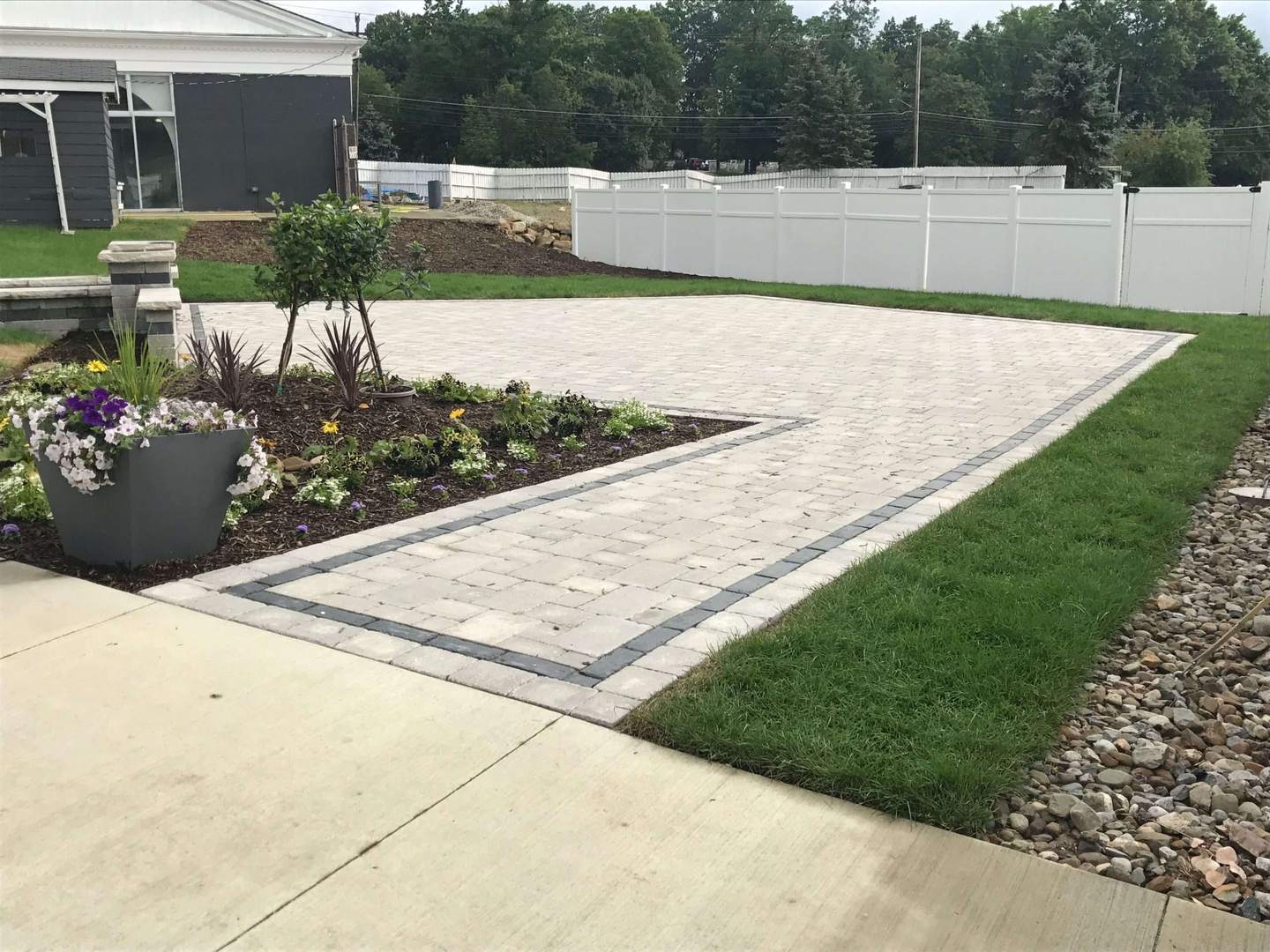Outdoor Living Spaces 31 Scaled